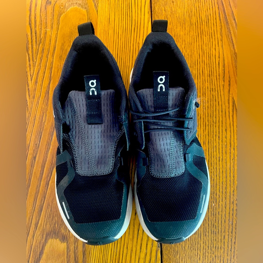 On Cloud Youth Cloud Sky Running Shoe